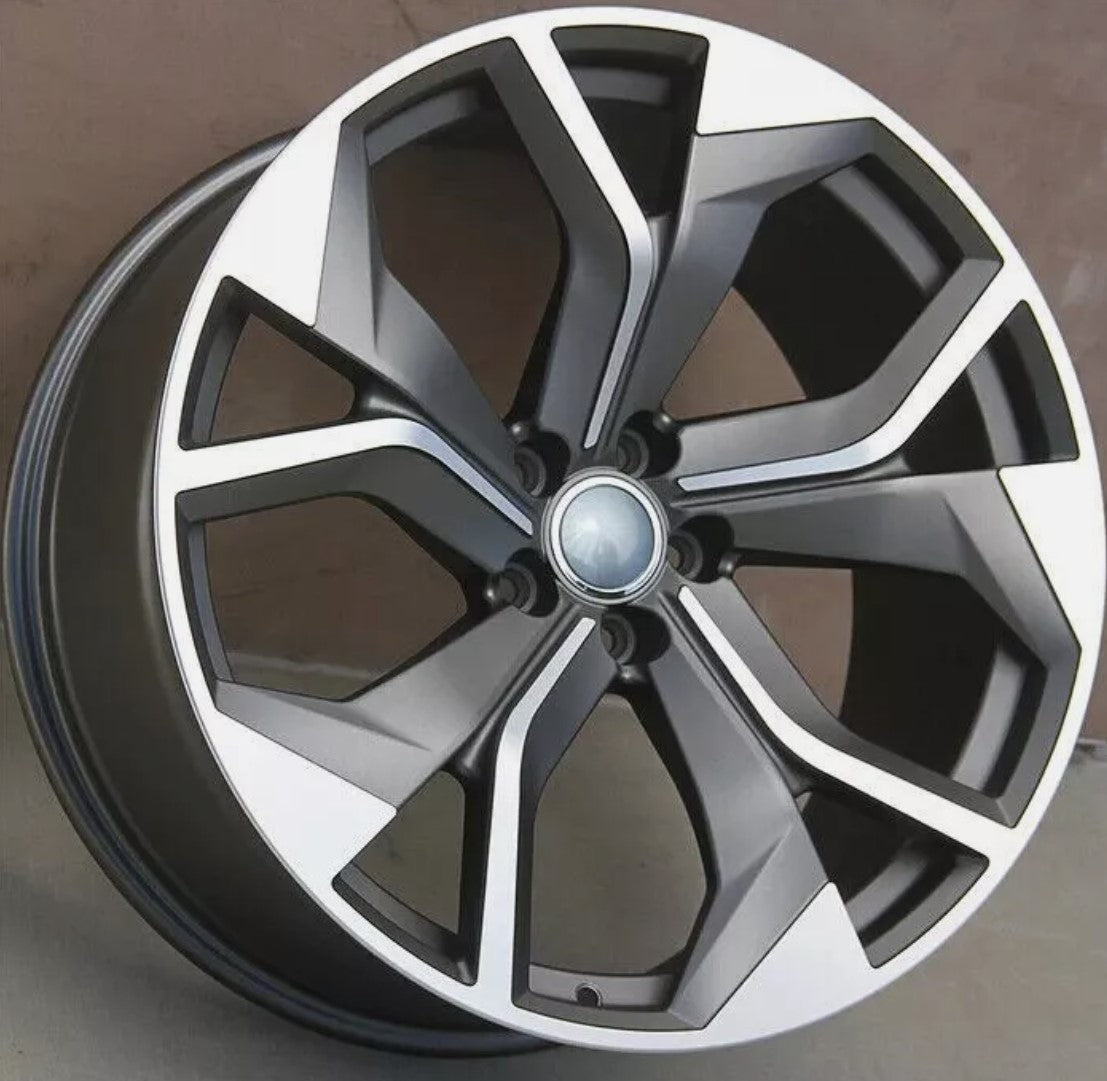 AU13 22x10 5x112 +26 66.6 Gunmetal Machined Face