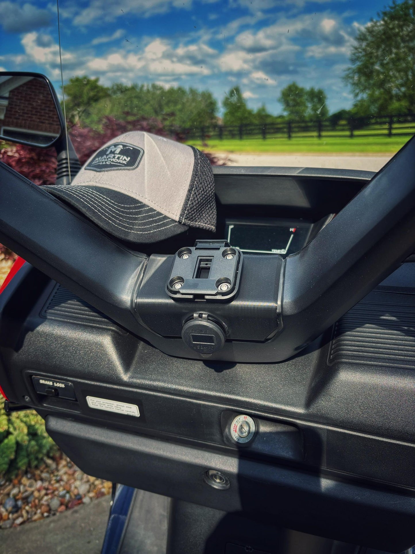 Honda Helix Steering Wheel Phone & GPS Mount – 3D Printed PETG, Power Port Ready, Custom Scooter Accessory