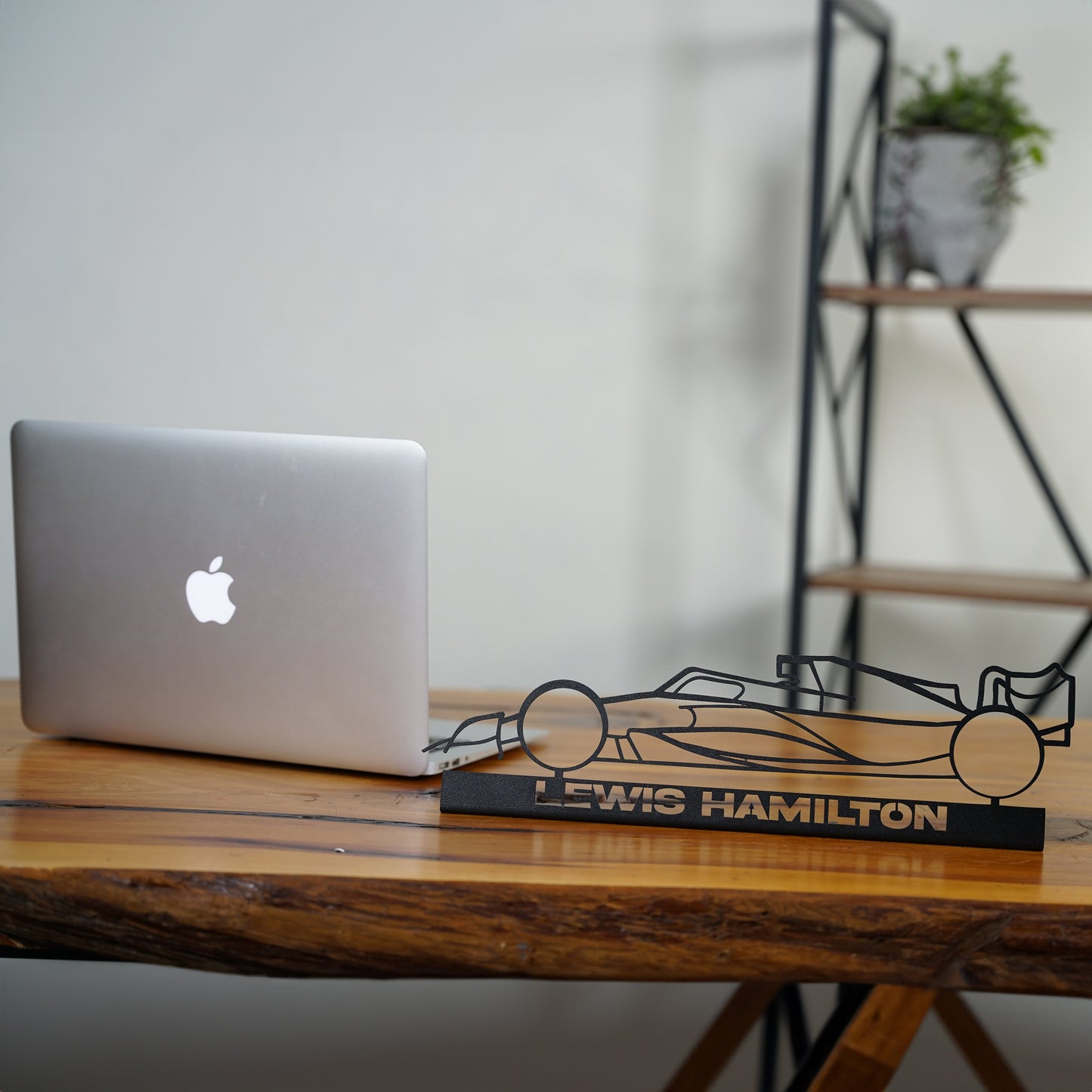 Formula 1 Metal Stand Silhouette - MT1048