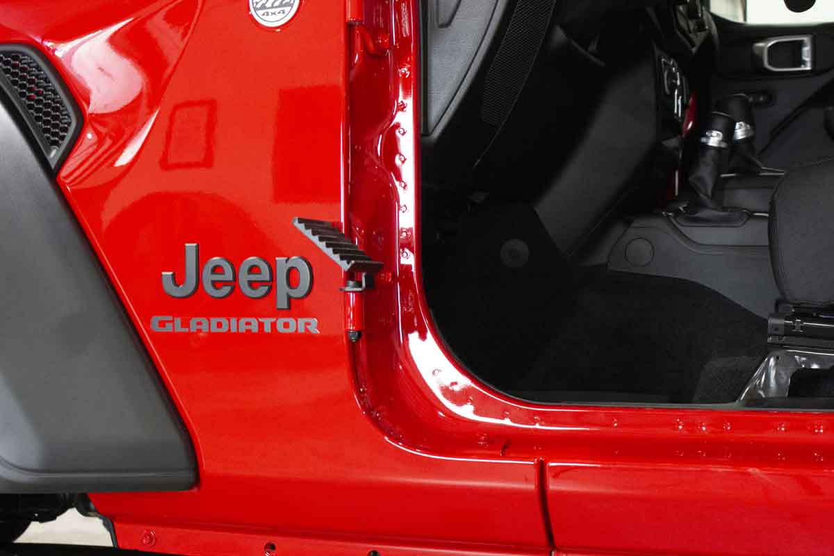 Fishbone Offroad Foot Peg Set for 2018 & Up Jeep Wrangler JL/Wrangler Unlimited JLU, 2020 & Up Jeep Gladiator JT FB21082