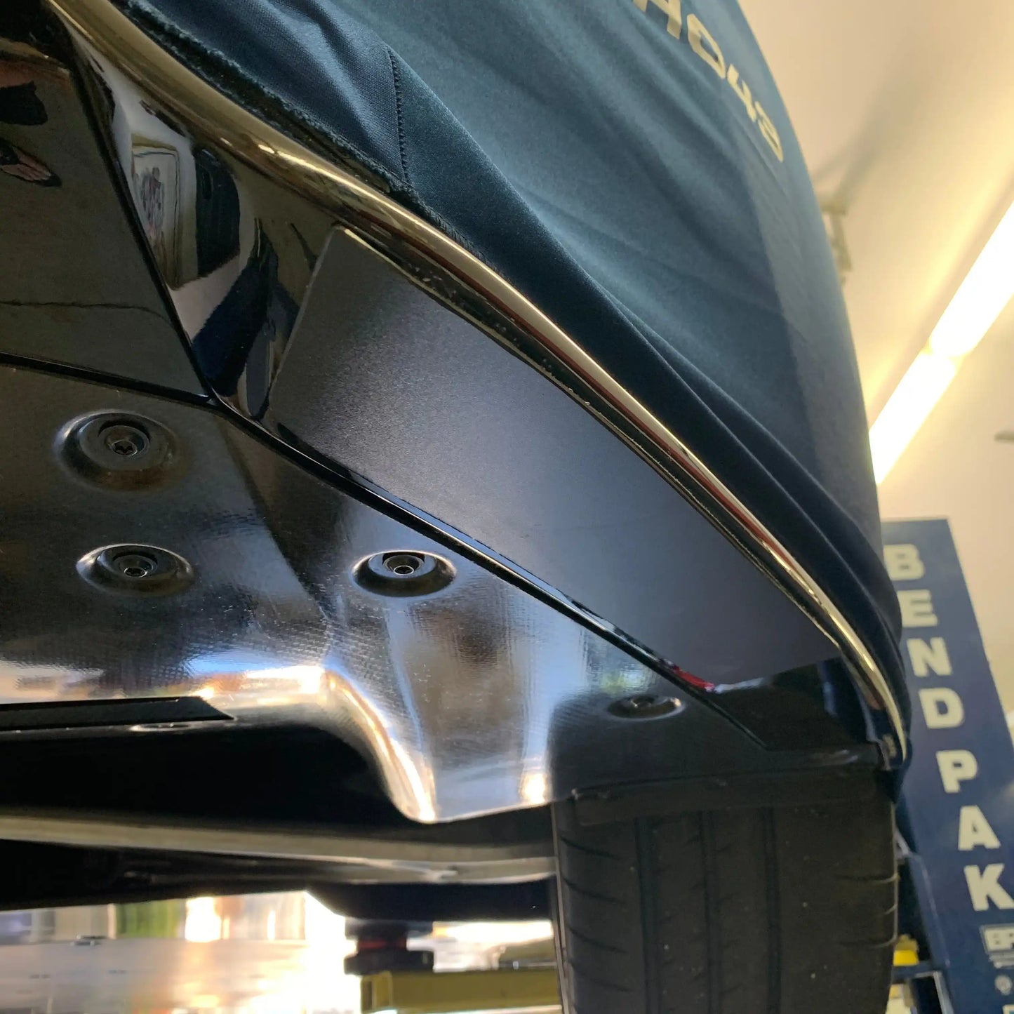 Ford GT Splitter Guard Kit | 2017-2022
