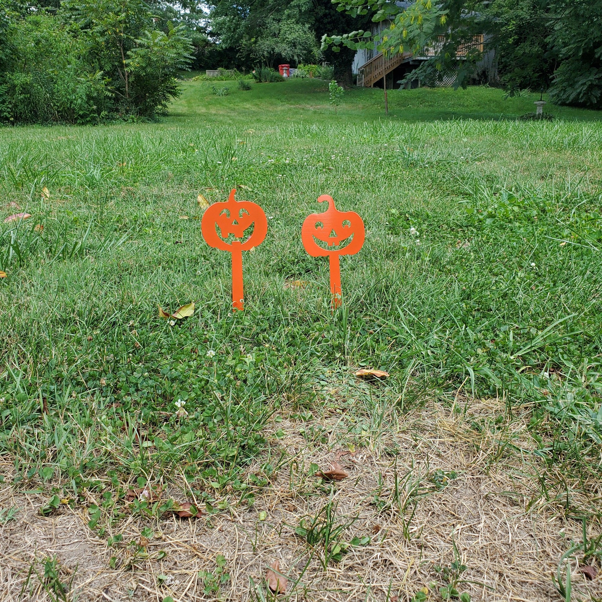 Yard stake pumpkins - Martin Metalwork LLC