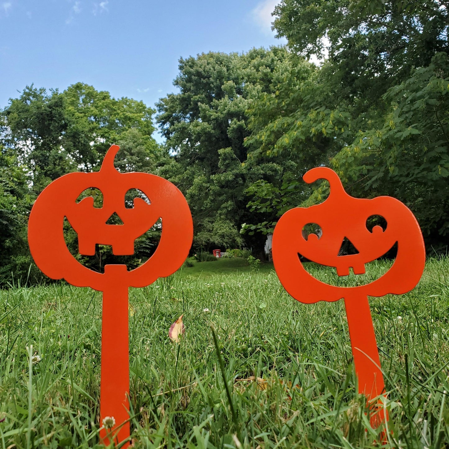 Yard stake pumpkins - Martin Metalwork LLC