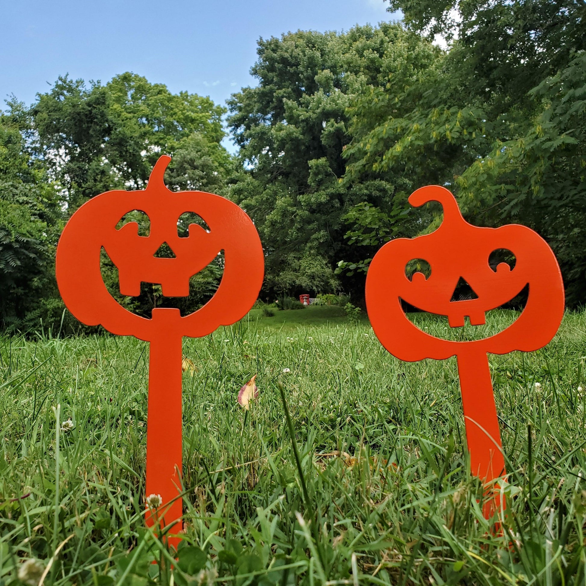 Yard stake pumpkins - Martin Metalwork LLC