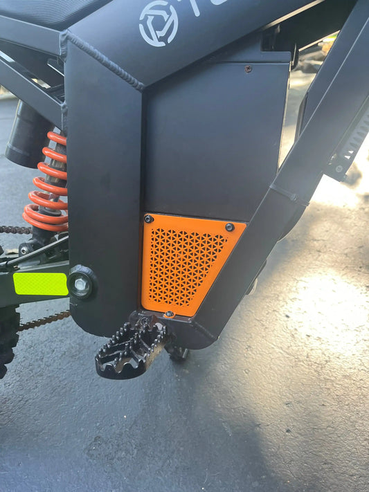 Tuttio Motor Cover pannels
