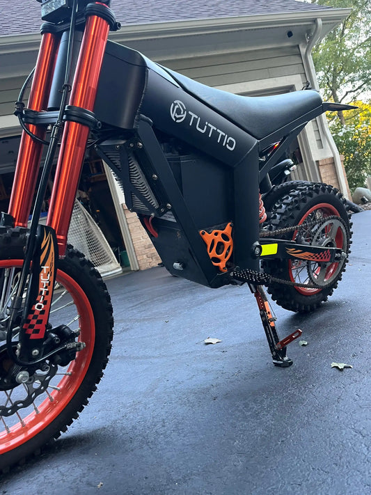 Tuttio Motor Cover