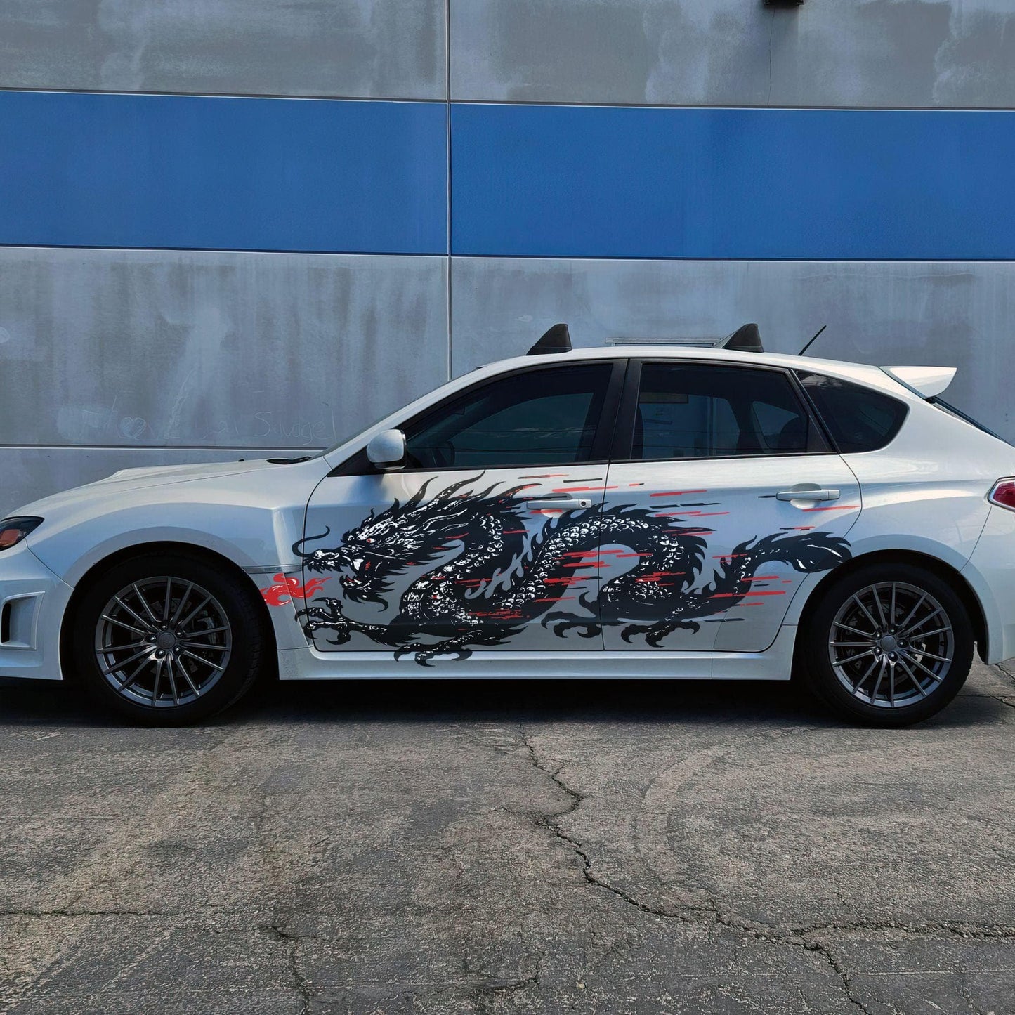 Dragon Graphic Decal Sticker for Car / Truck. Universal Fit. #6997