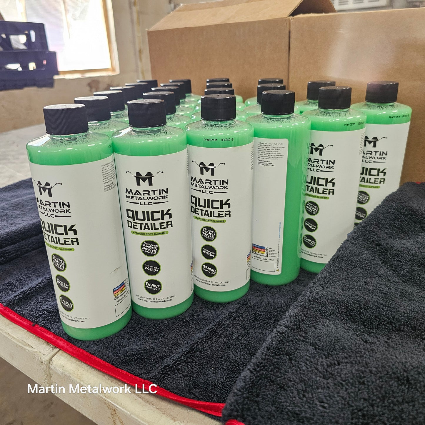 Waterless Quick detailer and powder coat cleaner