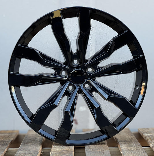 VW1 19x8.5 5x112 +42 57.1 Gloss Black