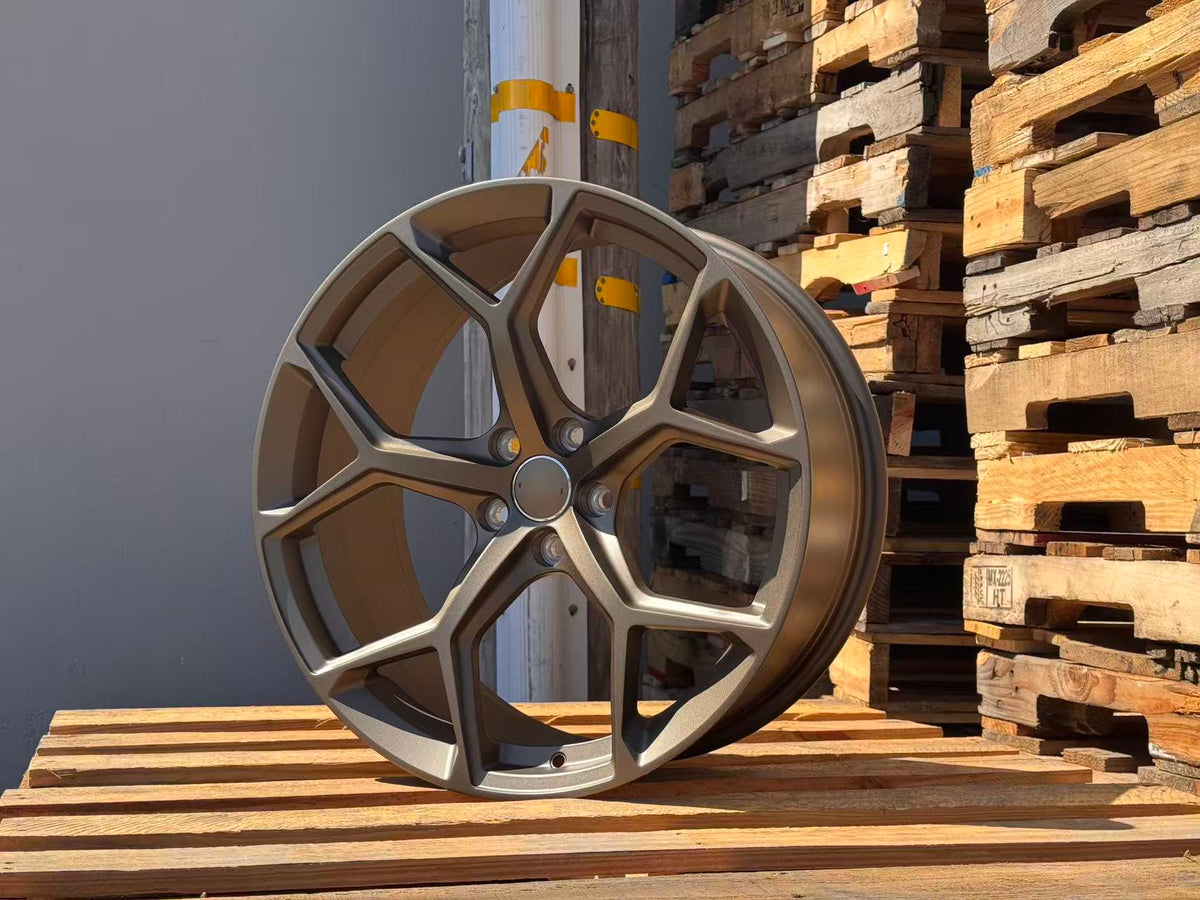 AU16 20x9 5x112 +32 66.6 Matte Bronze