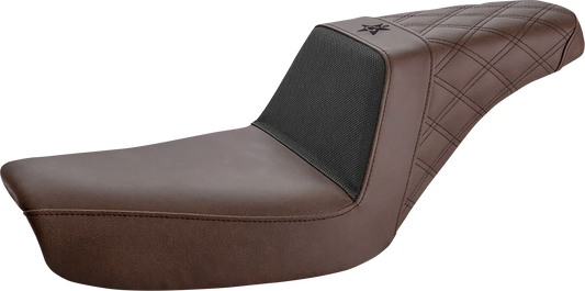 SADDLEMEN Unknown Industries Seat - Front Carbon Fiber/Black Gripper Lumbar/Rear Lattice Stitch - Dyna UN96-04-173BR