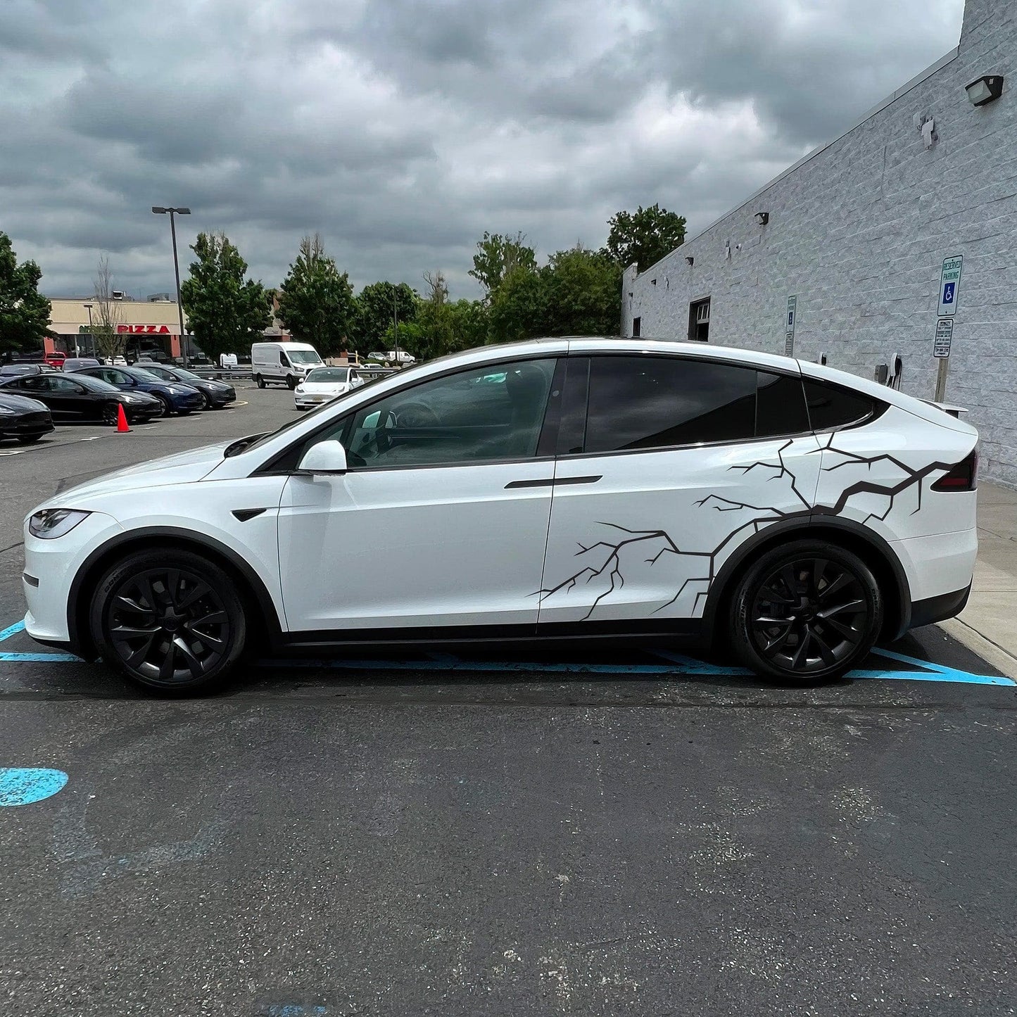Lightning Bolt Car Decal. #6572