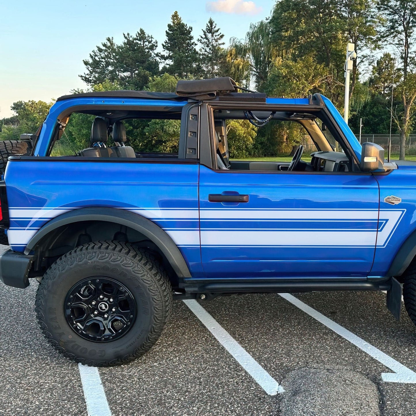 Stripes Graphic Decal for Ford Bronco. #7029
