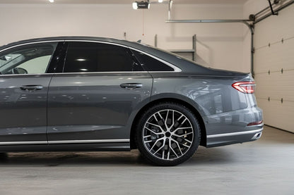 AU1 18X8 +35 5X112 Gloss Black Machined Face