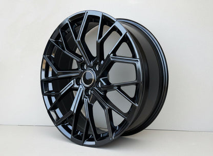 AU18 22x10 5x112 +26 66.6 Gloss Black