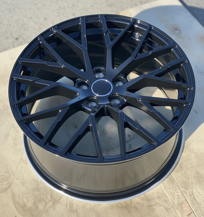 AU1 18x8 5x112 +35 66.6 Full Gloss Black