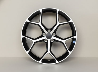 AU16 18x8 5x112 +35 66.6 Black Machined Face