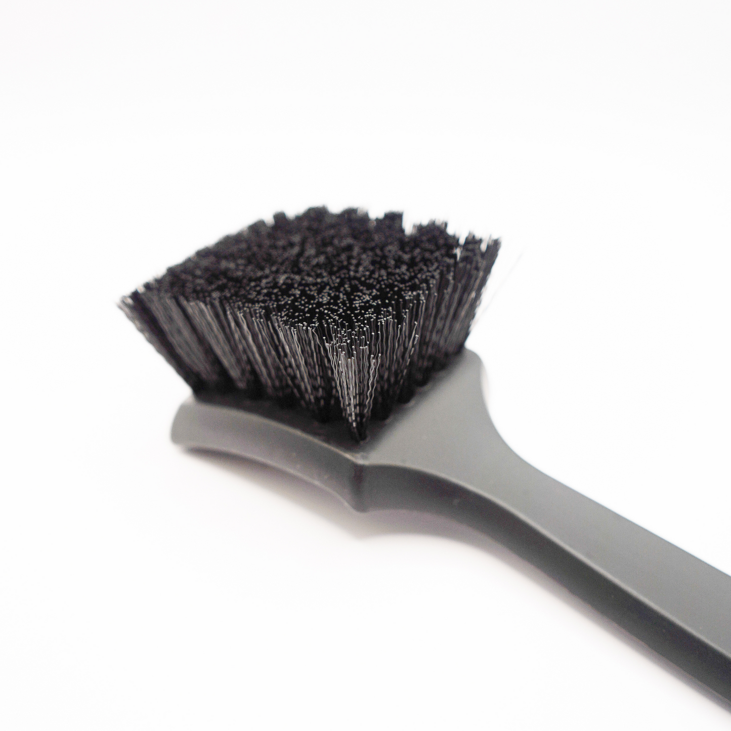 BLACKLINE® STIFF BRISTLE TIRE BRUSH