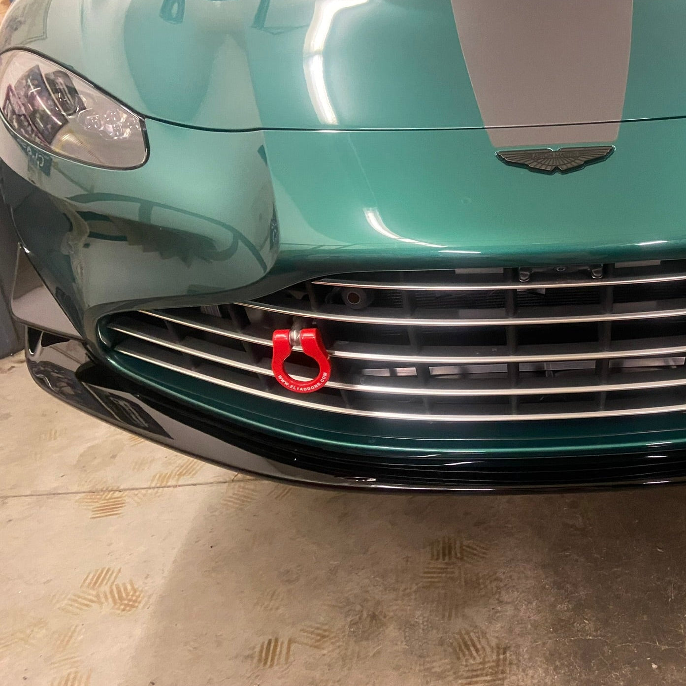 Vantage 17-25 Premium Stealth Tow Hook