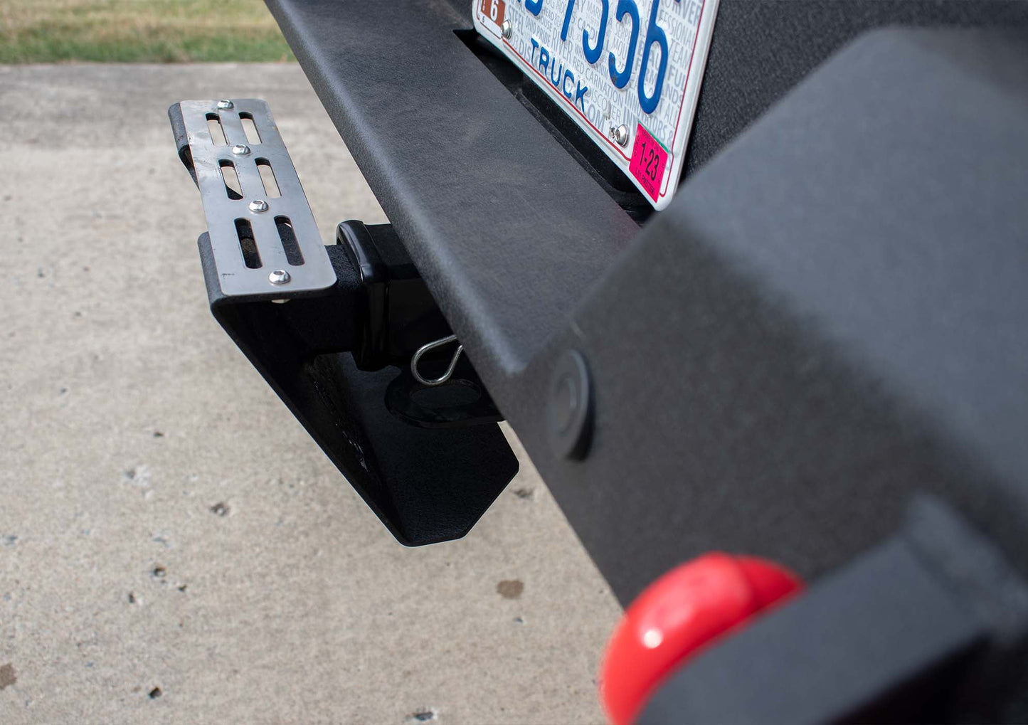 Fishbone Offroad Hitch Mounted Step FB21238
