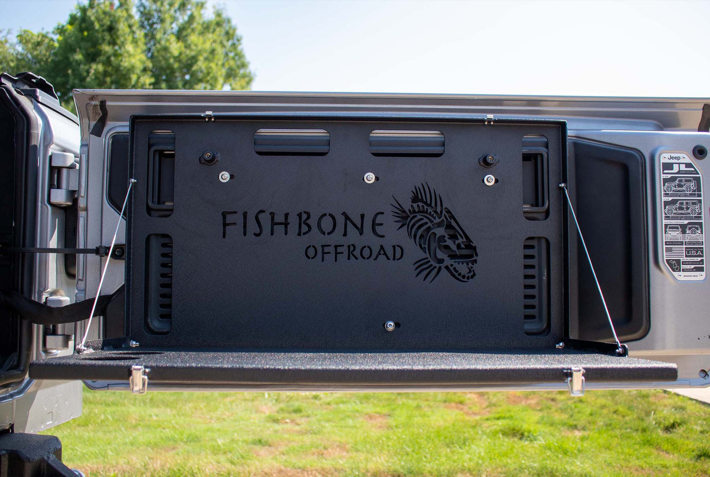 Fishbone Offroad Tailgate Table for 2007 & Up Jeep Wrangler/2021 & Up Ford Bronco FB21358