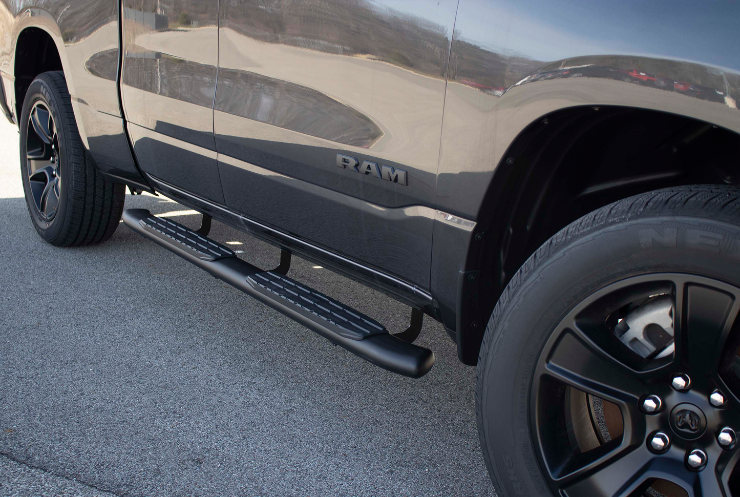 Fishbone Offroad Oval Side Steps for 2019 & Up Dodge Ram 1500 CREW CAB FB21376
