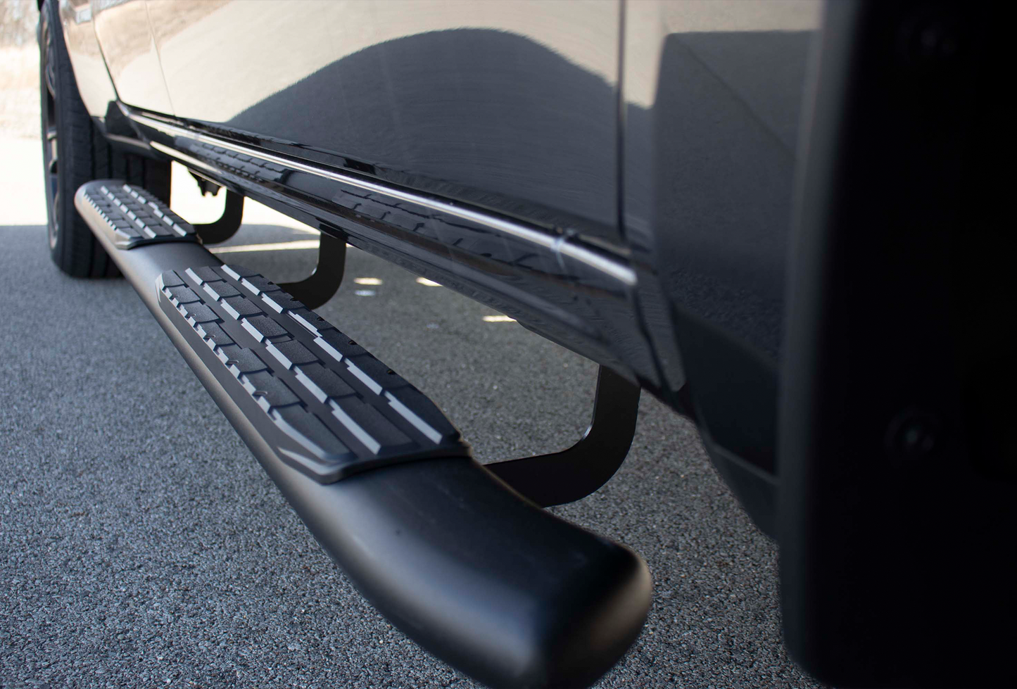 Fishbone Offroad Oval Side Steps for 2019 & Up Dodge Ram 1500 CREW CAB FB21376