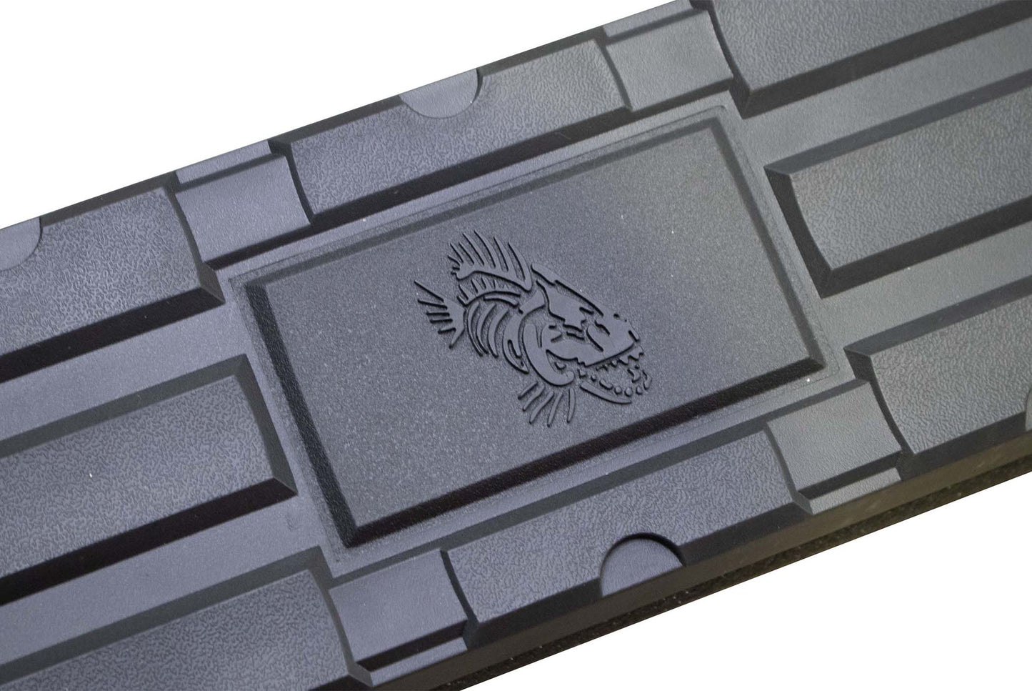 Fishbone Offroad Oval Side Steps for 2014-2019 GM Pickups FB21382