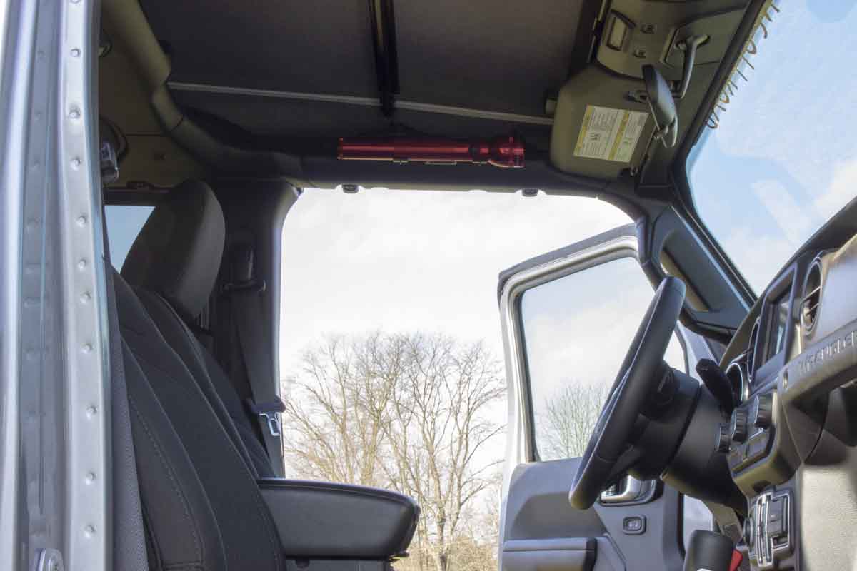 Fishbone Offroad Front Roll Bar Flashlight Mount for 2018-2023 Jeep Wrangler FB25092