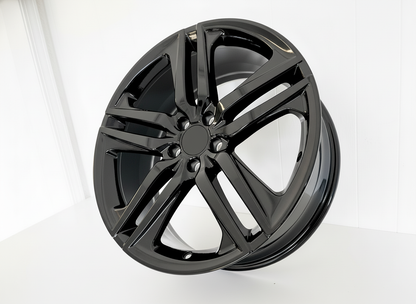 HD2 19x8 5x114.3 +40 64.1 Gloss Black