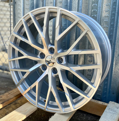 AU1 19x8.5 5x112 +32 66.6 Silver Machined Face