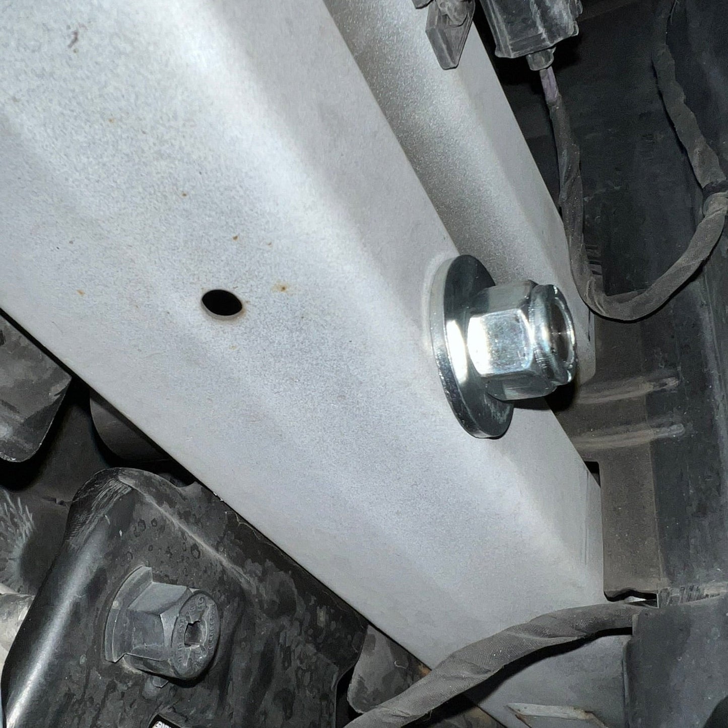 Chrysler 300 11-19 Premium Stealth Tow Hook