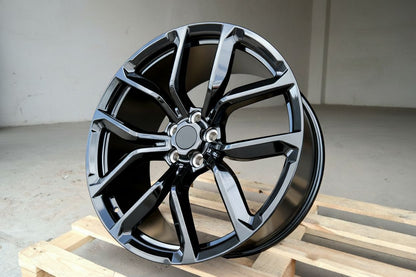 LR3 22x10 5x120 +48 72.6 Gloss Black