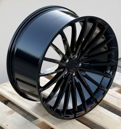 MB15 20x9.5 5x112 +45 66.6 Gloss Black