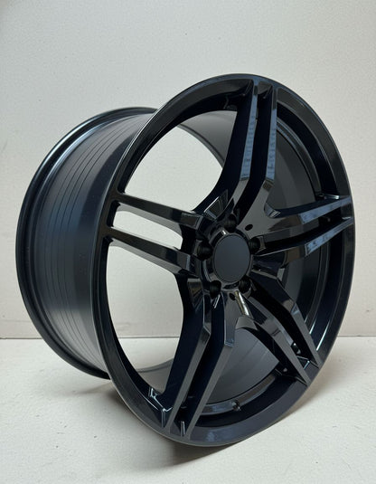 MB3 19x8.5 5x112 +35 66.6 Gloss Black