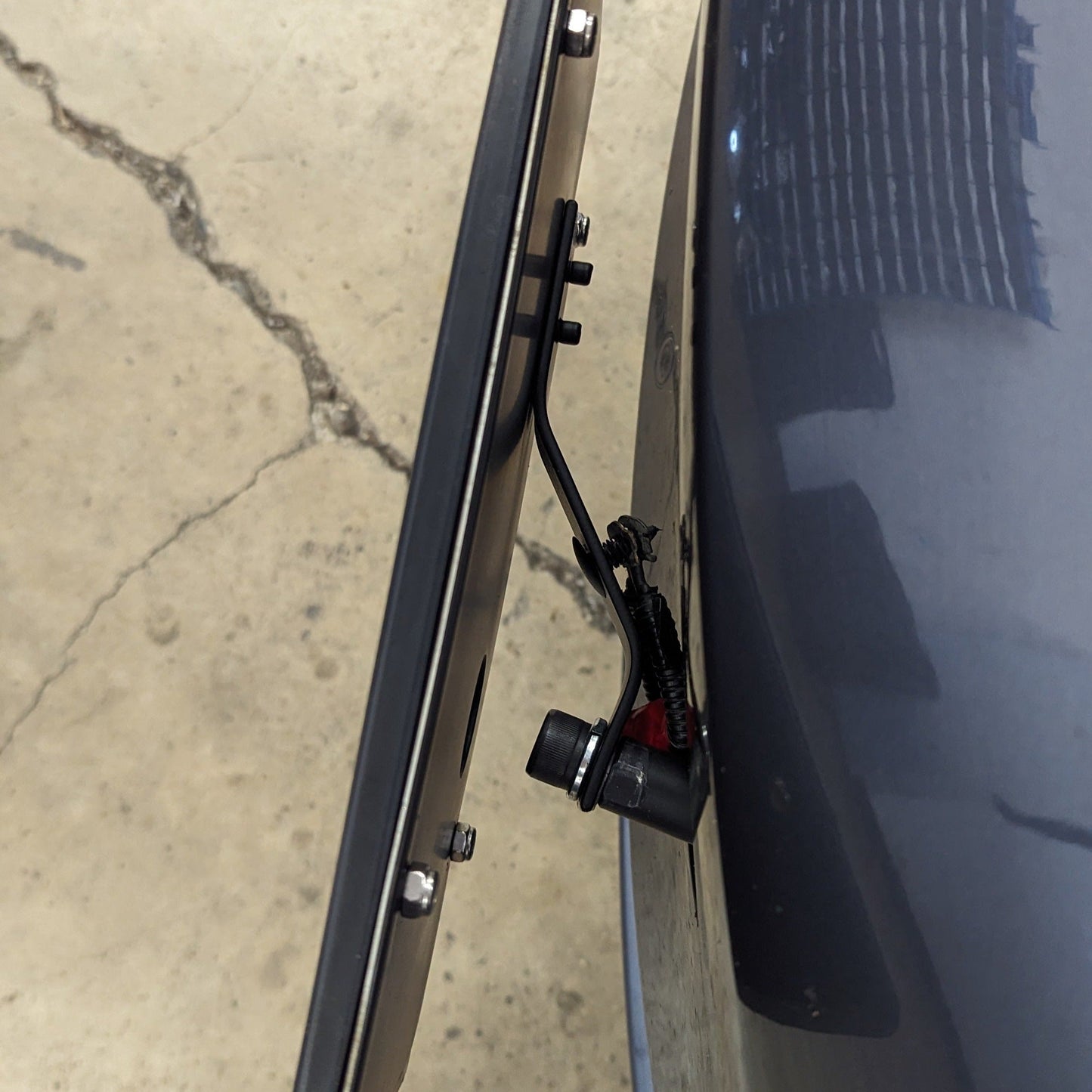 Tesla 17-26 Model 3 License Plate Holder