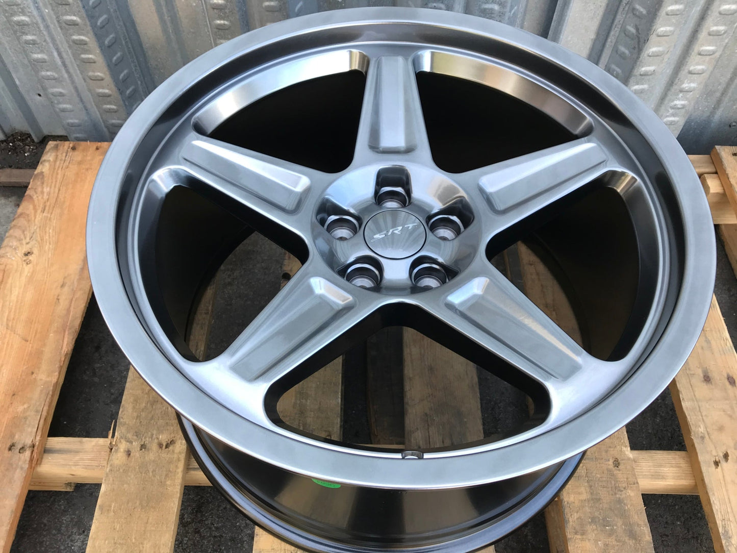 SR1 20x9.5 5x115 +15 71.5 Hyper Black