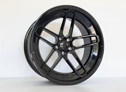 SR8 20x9.5 5x115 +15 CB71.5 Gloss Black