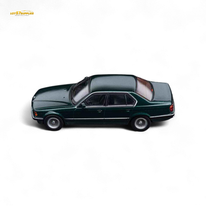 (Pre-Order) DCM BMW E32 7-Series Sedan - Oxford Metallic Green 1:64