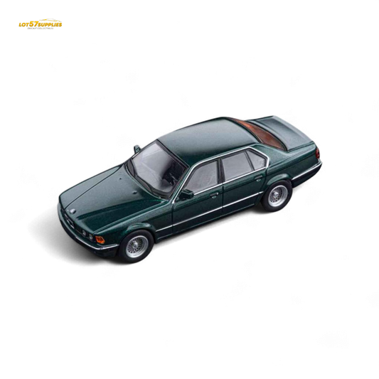 (Pre-Order) DCM BMW E32 7-Series Sedan - Oxford Metallic Green 1:64