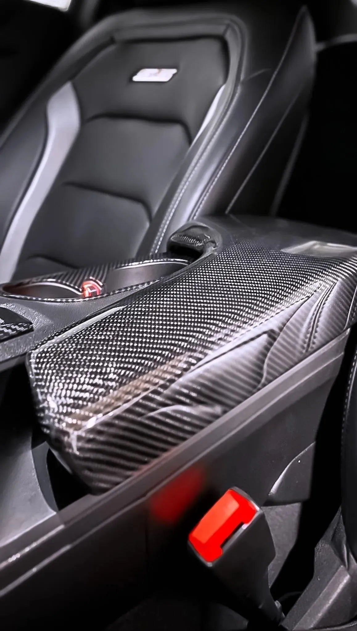 Customizable 2016-2024 Camaro Carbon Fiber Center Console Arm Rest