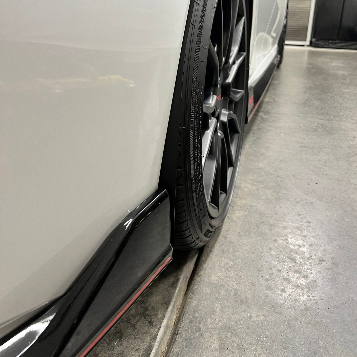 Camry 18-24 Standard Rock Guards