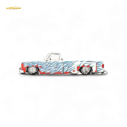 Mini GT x Kaido House Chevrolet Silverado DUALLY on Fire V2 1:64 KHMG157