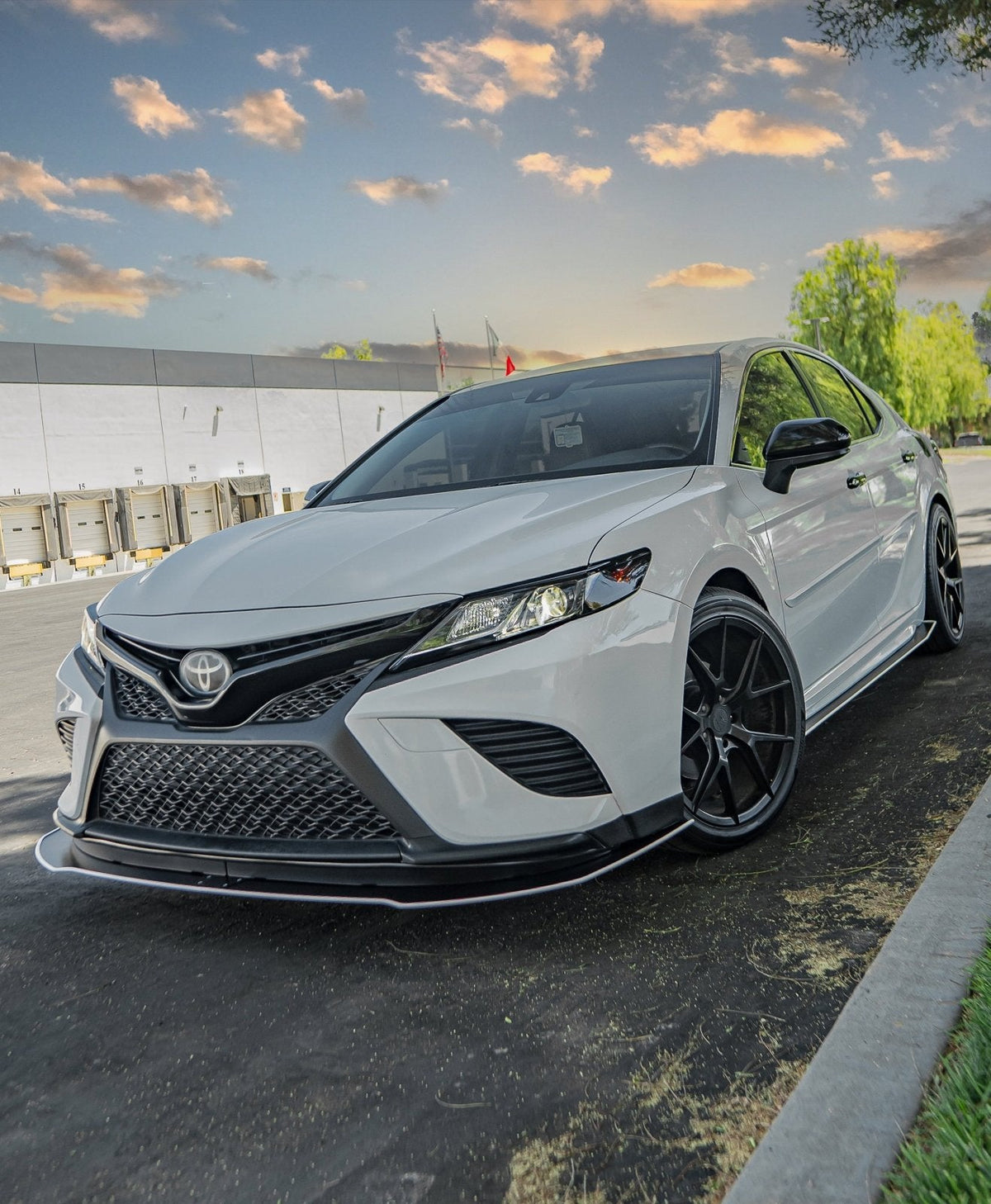 Toyota Camry (2018-2024) SE / XSE Chassis Mount Front Splitter