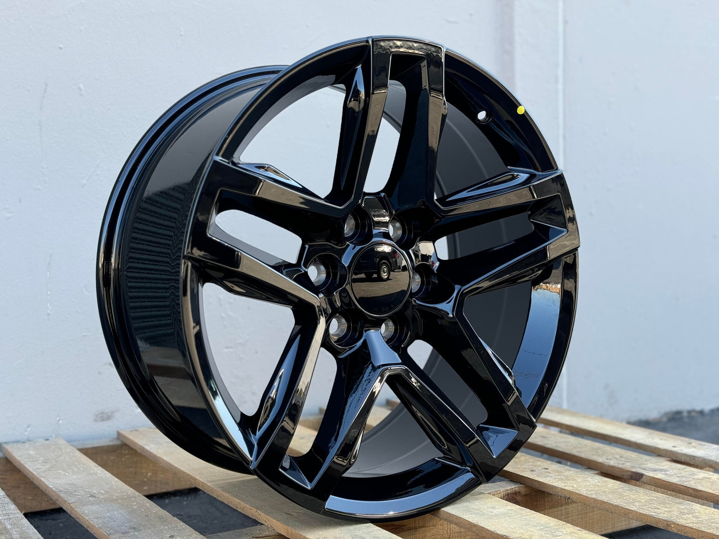 GM5 20x9 6x139.7 +24 78.1 GLOSS BLACK (FITS GMC SILVERADO TAHOE SIERRA)